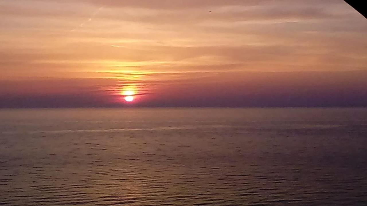 Batumi Beach Tower Exterior foto